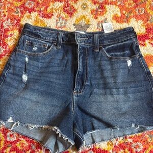 Hollister Curvy Ultra High-Rise Mom Short 3”